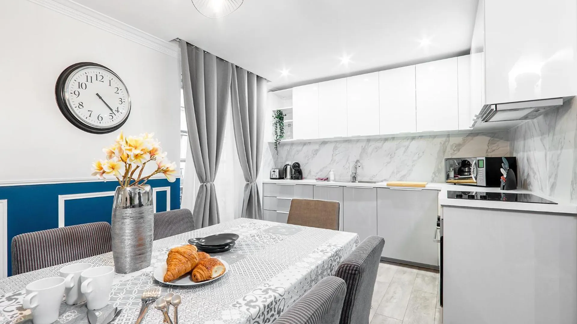Manray House - Beautiful Three Bedroom Apartment- Paris Center 0*,
